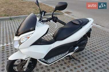 Максі-скутер Honda PCX 150 2014 в Коропі