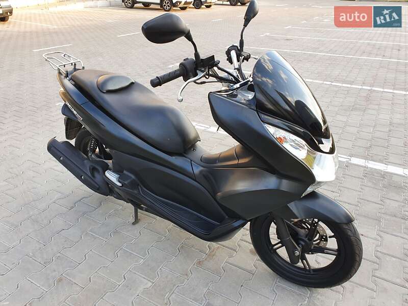 Макси-скутер Honda PCX 150 2014 в Чернигове