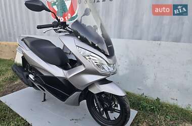 Макси-скутер Honda PCX 150 2014 в 