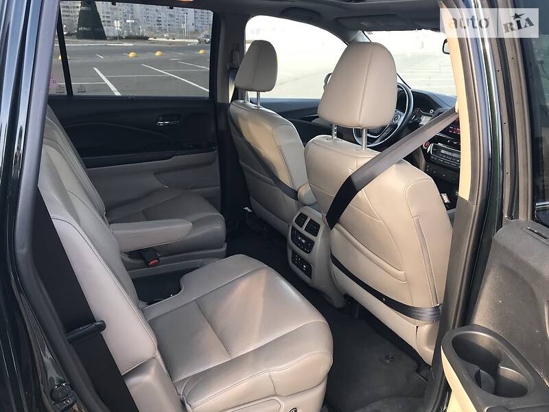 Позашляховик / Кросовер Honda Pilot 2015 в Києві