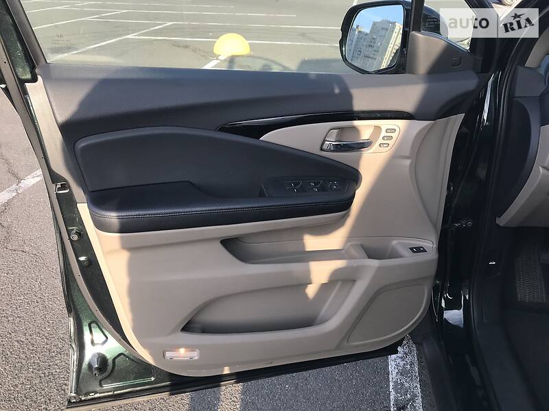 Позашляховик / Кросовер Honda Pilot 2015 в Києві