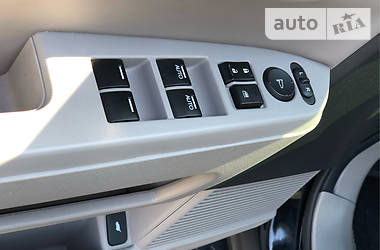 Позашляховик / Кросовер Honda Pilot 2012 в 