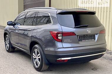 Внедорожник / Кроссовер Honda Pilot 2016 в 