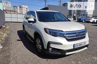 Позашляховик / Кросовер Honda Pilot 2016 в Києві