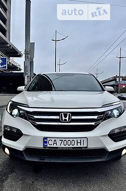 Внедорожник / Кроссовер Honda Pilot 2017 в Киеве