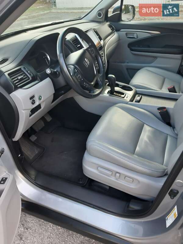 Внедорожник / Кроссовер Honda Pilot 2017 в Харькове