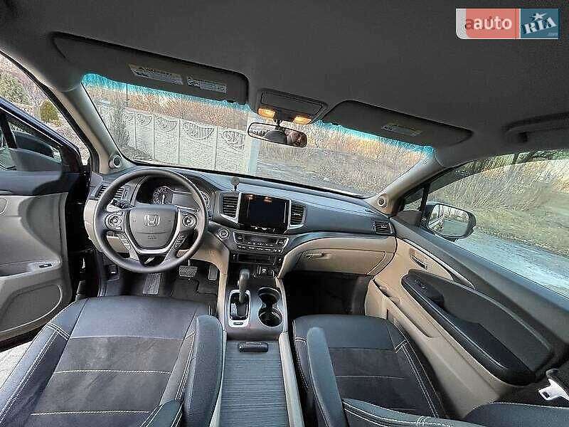 Внедорожник / Кроссовер Honda Pilot 2016 в Запорожье