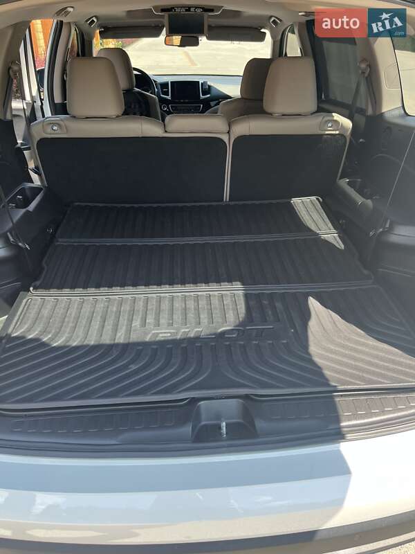 Позашляховик / Кросовер Honda Pilot 2017 в Дніпрі фото 45 Позашляховик / Кросовер Honda Pilot 2017 в Дніпрі