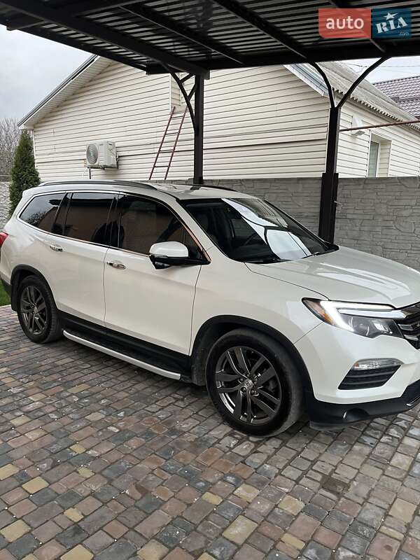 Позашляховик / Кросовер Honda Pilot 2017 в Дніпрі фото 3 Позашляховик / Кросовер Honda Pilot 2017 в Дніпрі