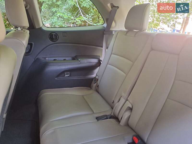 Позашляховик / Кросовер Honda Pilot 2015 в Києві