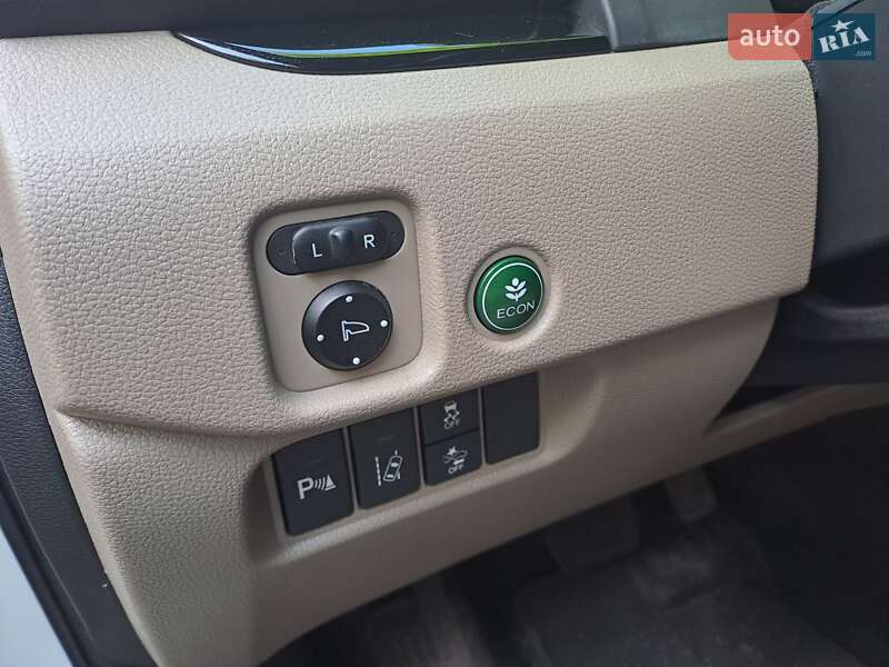 Позашляховик / Кросовер Honda Pilot 2015 в Києві