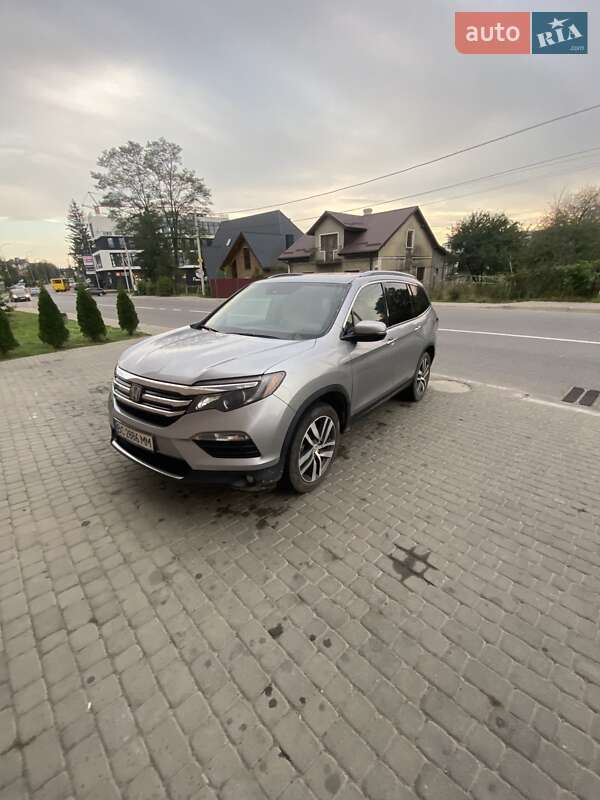 Внедорожник / Кроссовер Honda Pilot 2016 в Львове