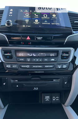 Внедорожник / Кроссовер Honda Pilot 2019 в 