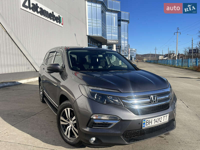 Внедорожник / Кроссовер Honda Pilot 2016 в Черновцах