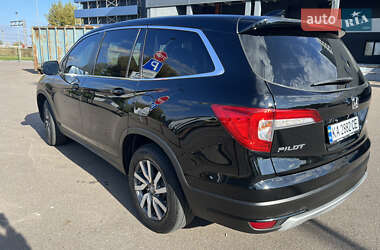 Внедорожник / Кроссовер Honda Pilot 2018 в 