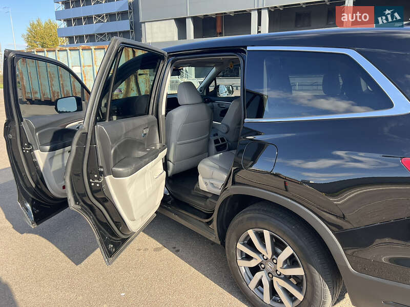 Внедорожник / Кроссовер Honda Pilot 2018 в Киеве