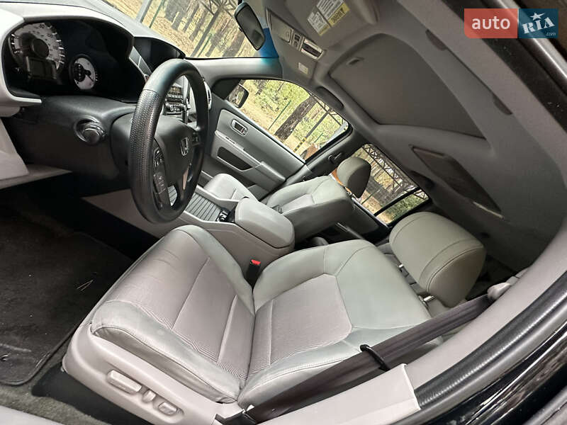 Внедорожник / Кроссовер Honda Pilot 2015 в Киеве фото 13 Внедорожник / Кроссовер Honda Pilot 2015 в Киеве