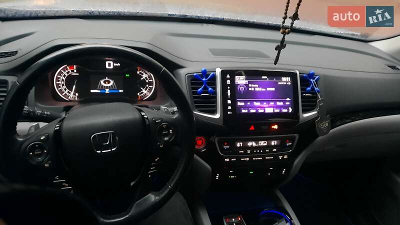 Внедорожник / Кроссовер Honda Pilot 2017 в Чернигове