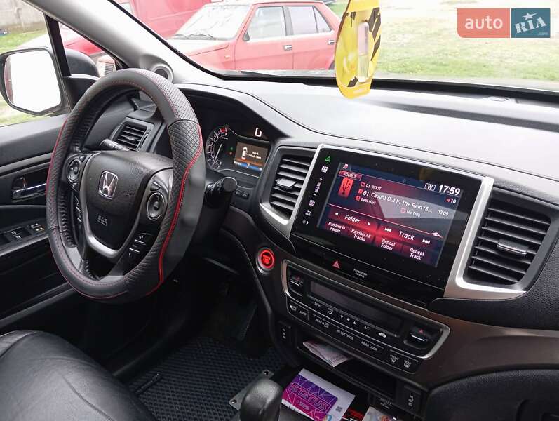 Внедорожник / Кроссовер Honda Pilot 2016 в Ровно