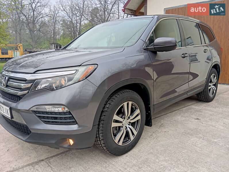 Внедорожник / Кроссовер Honda Pilot 2016 в Ровно