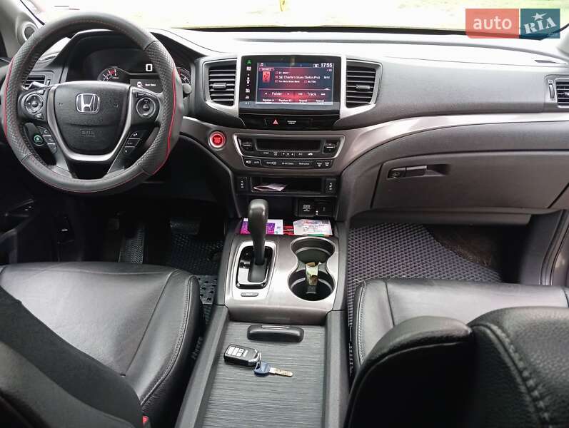 Внедорожник / Кроссовер Honda Pilot 2016 в Ровно