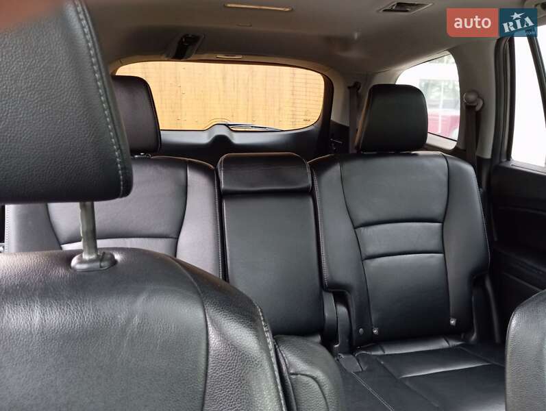 Внедорожник / Кроссовер Honda Pilot 2016 в Ровно