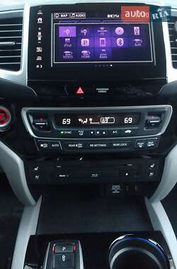 Внедорожник / Кроссовер Honda Pilot 2017 в 