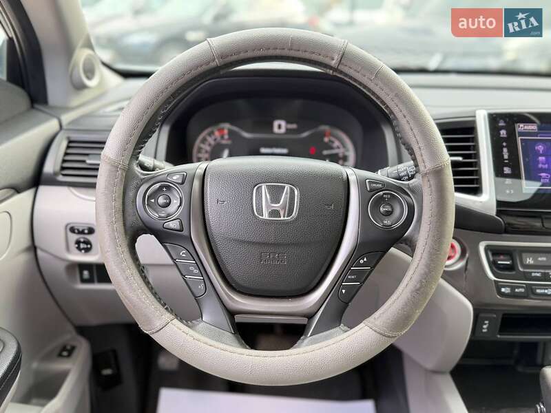 Внедорожник / Кроссовер Honda Pilot 2017 в Киеве