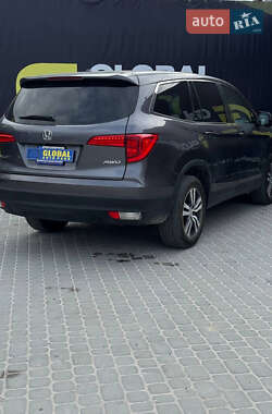 Внедорожник / Кроссовер Honda Pilot 2015 в 