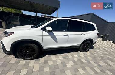 Внедорожник / Кроссовер Honda Pilot 2021 в 