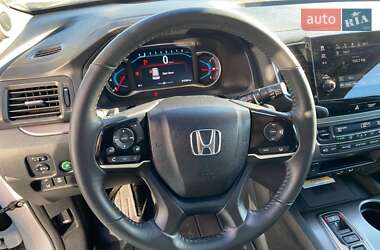 Позашляховик / Кросовер Honda Pilot 2022 в 