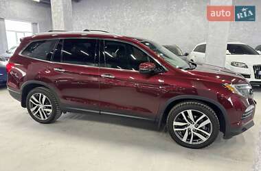 Позашляховик / Кросовер Honda Pilot 2018 в 