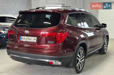 Позашляховик / Кросовер Honda Pilot 2018 в 