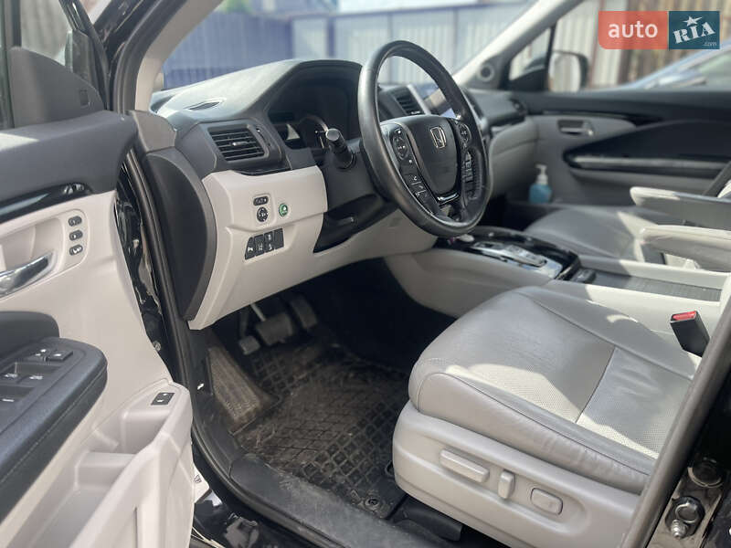 Внедорожник / Кроссовер Honda Pilot 2016 в Киеве