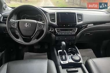 Позашляховик / Кросовер Honda Pilot 2018 в 