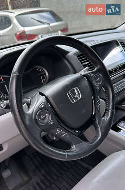 Внедорожник / Кроссовер Honda Pilot 2017 в 