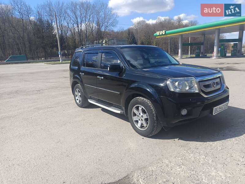 Позашляховик / Кросовер Honda Pilot 2009 в 