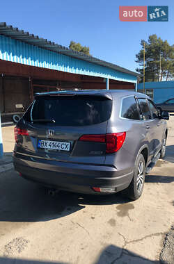 Внедорожник / Кроссовер Honda Pilot 2016 в 
