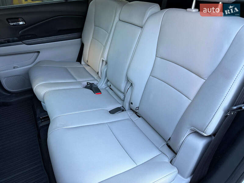 Внедорожник / Кроссовер Honda Pilot 2016 в Одессе