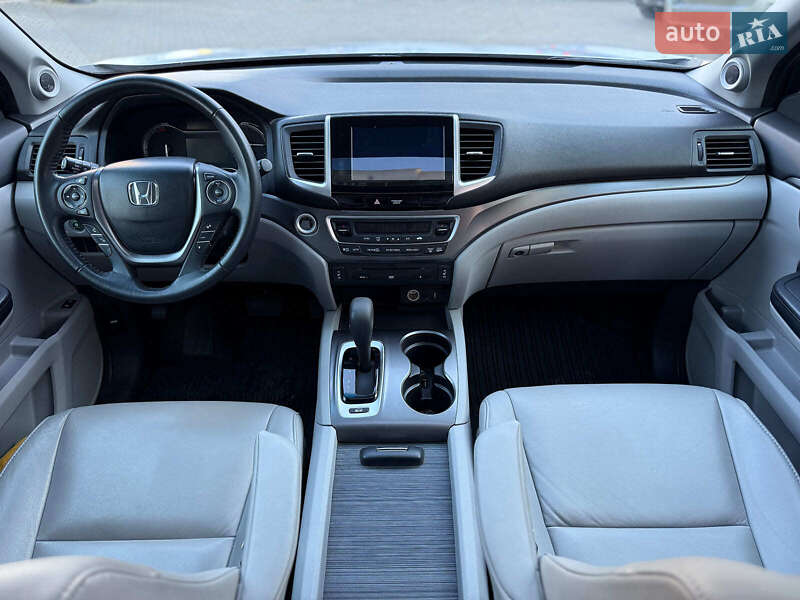 Внедорожник / Кроссовер Honda Pilot 2016 в Одессе