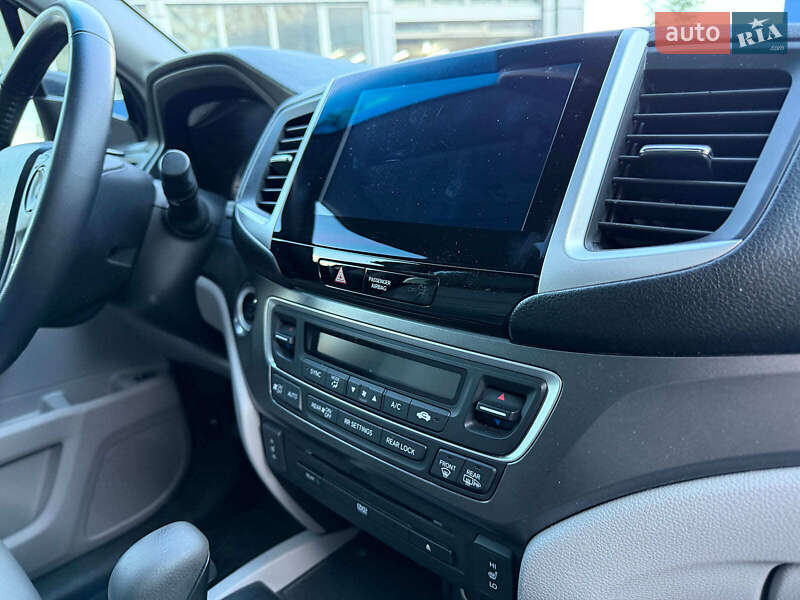 Внедорожник / Кроссовер Honda Pilot 2016 в Одессе