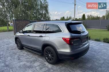 Внедорожник / Кроссовер Honda Pilot 2018 в 