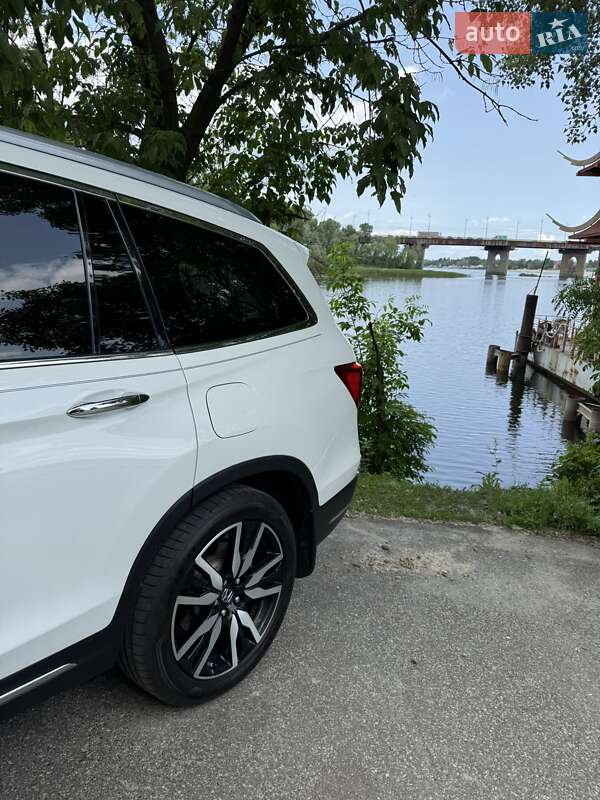 Внедорожник / Кроссовер Honda Pilot 2020 в Киеве