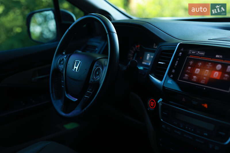 Внедорожник / Кроссовер Honda Pilot 2017 в Лубнах