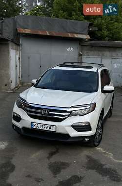 Внедорожник / Кроссовер Honda Pilot 2017 в 