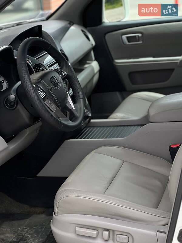Внедорожник / Кроссовер Honda Pilot 2014 в Киеве