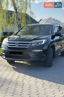 Внедорожник / Кроссовер Honda Pilot 2017 в 