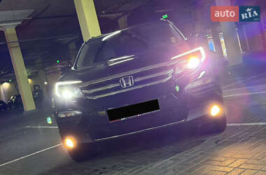 Внедорожник / Кроссовер Honda Pilot 2017 в 