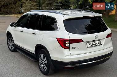 Внедорожник / Кроссовер Honda Pilot 2017 в 