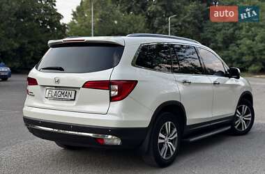 Внедорожник / Кроссовер Honda Pilot 2017 в 